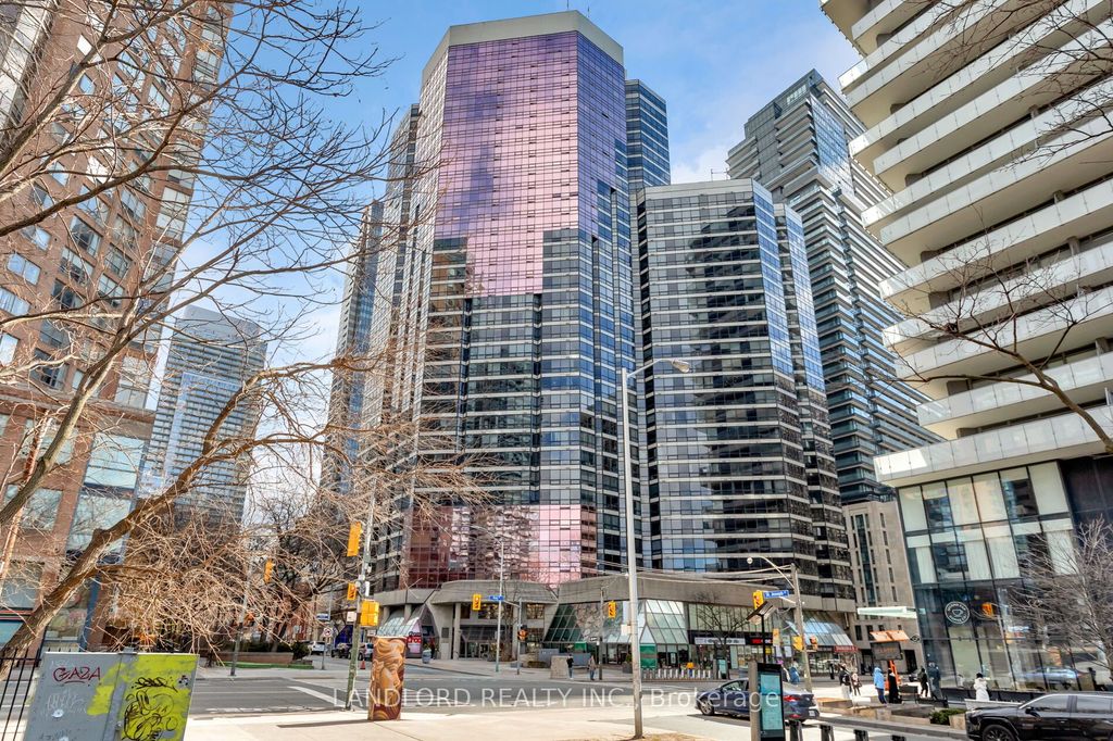 Photo of 1001 Bay Street #1202, Toronto, ON M5S 3A6 (MLS # C12923114)