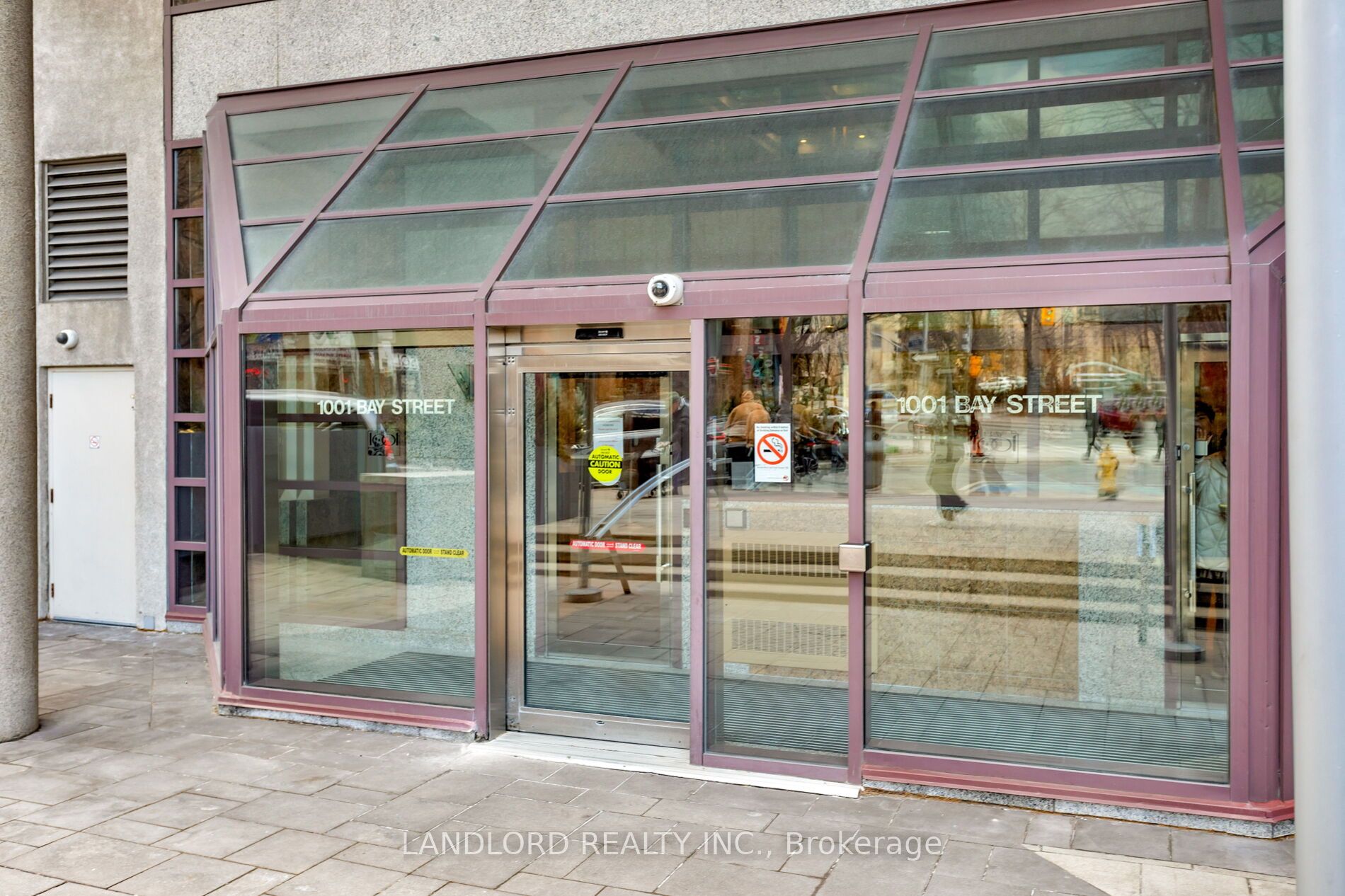 1001 Bay Street 1202