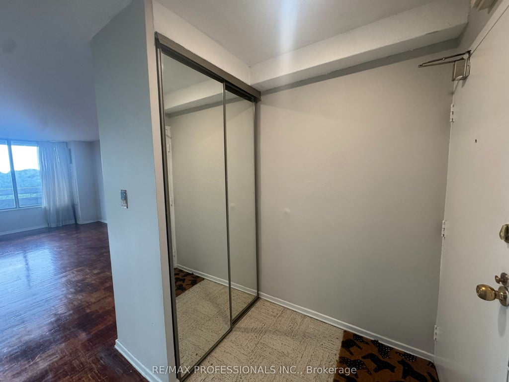 Photo of 11 Wincott Drive #602, Toronto, ON M9R 2R9 (MLS # W13428182)