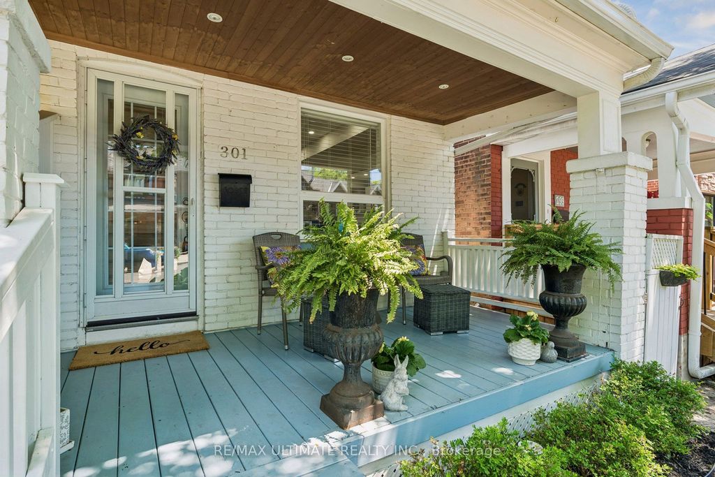 Photo of 301 Kenilworth Avenue, Toronto, ON M4L 3S9 (MLS # E13493300)