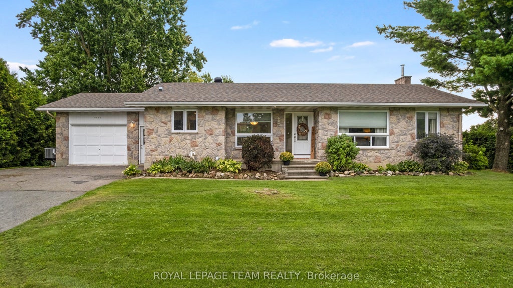 Photo of 4603 Gregoire Road, Russell, ON K4R 1E5 (MLS # X13865116)