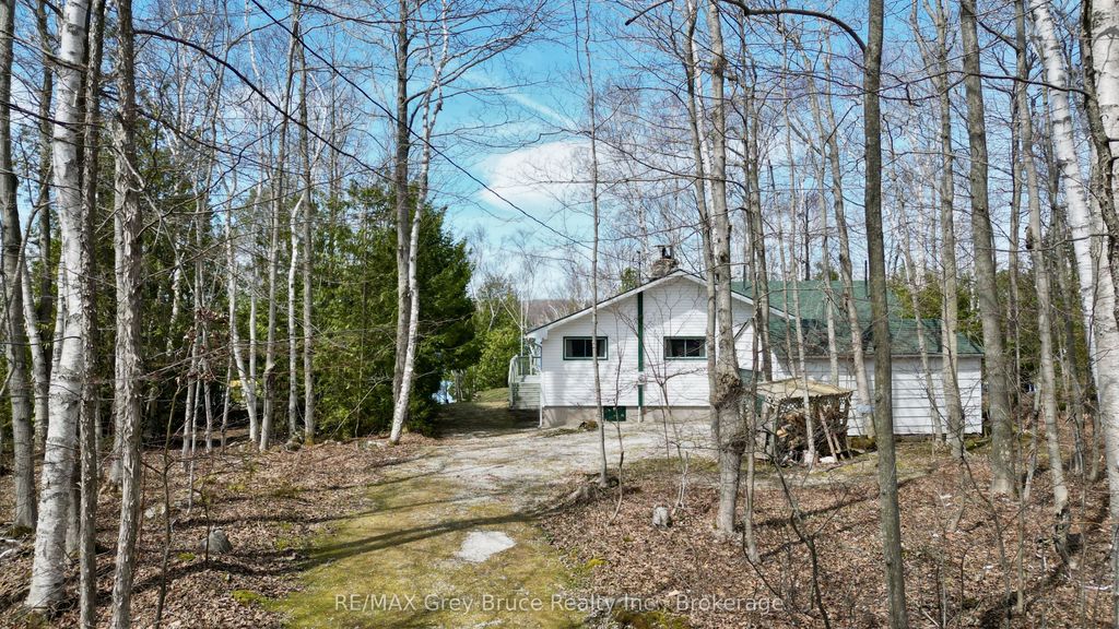 Photo of 294 Tammy's Cove Road, Northern Bruce Peninsula, ON N0H 1W0 (MLS # X13075136)
