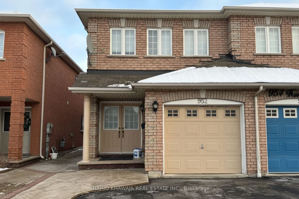 Photo of 952 Marygrace Court, Mississauga, ON L5V 2V7 (MLS # W12978094)