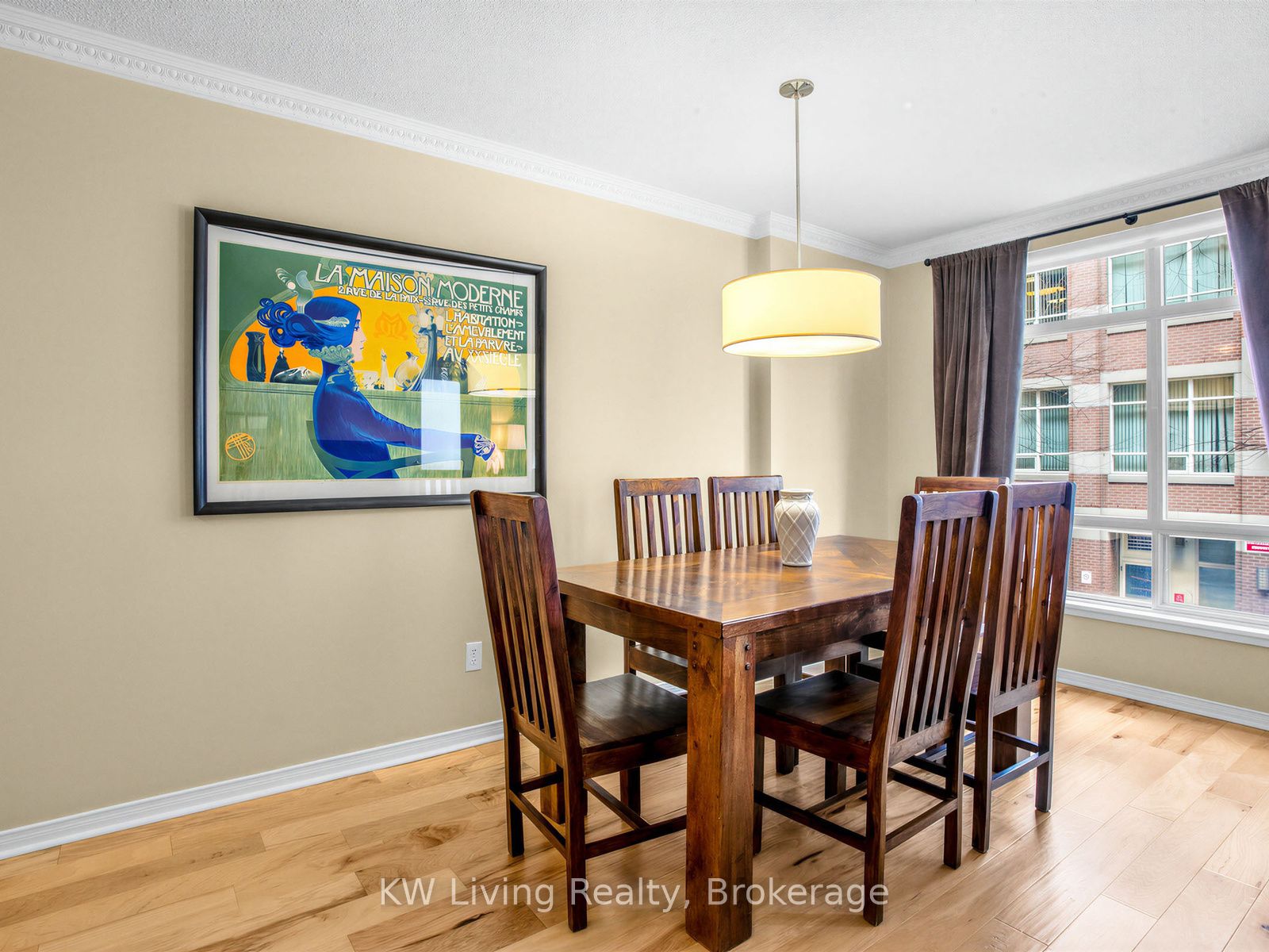 99 Hayden Street 208