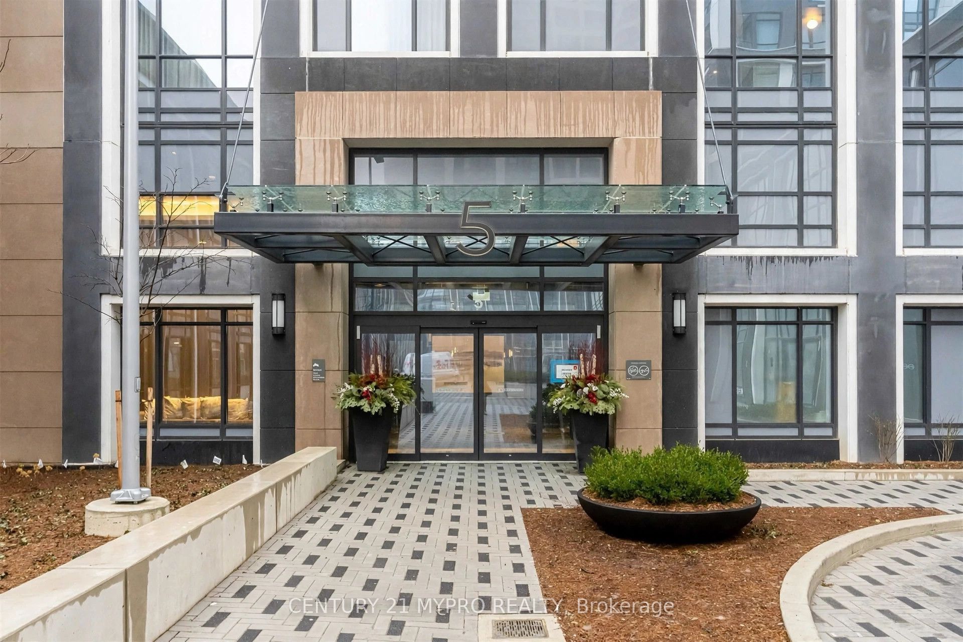 5 Mabelle Avenue 2234