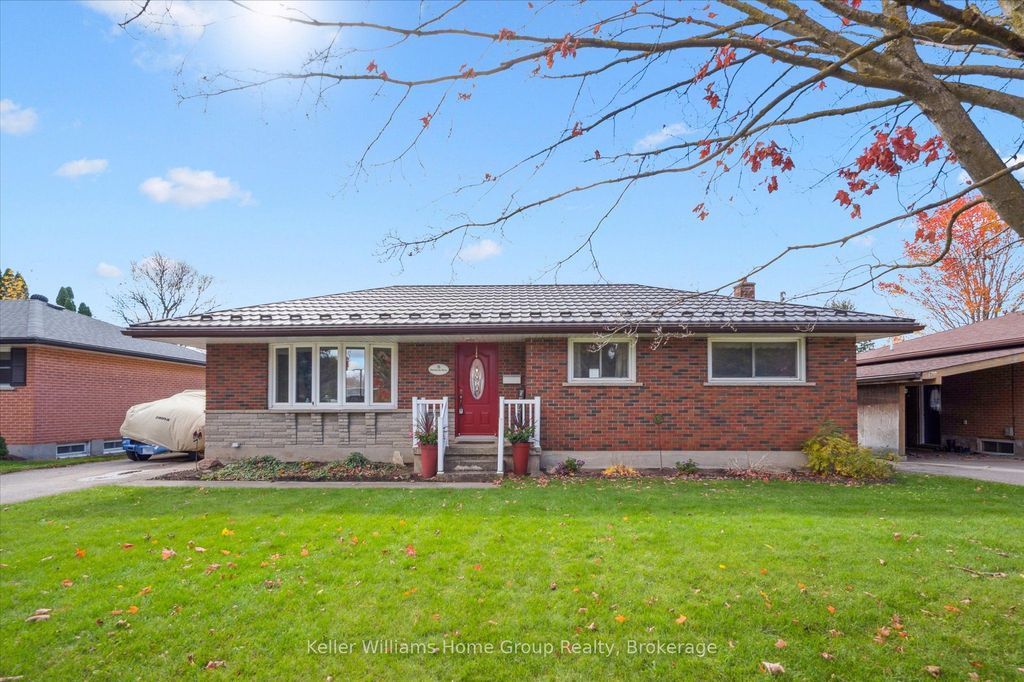 Photo of 5 Bergin Avenue, Centre Wellington, ON N1M 1A7 (MLS # X12469894)
