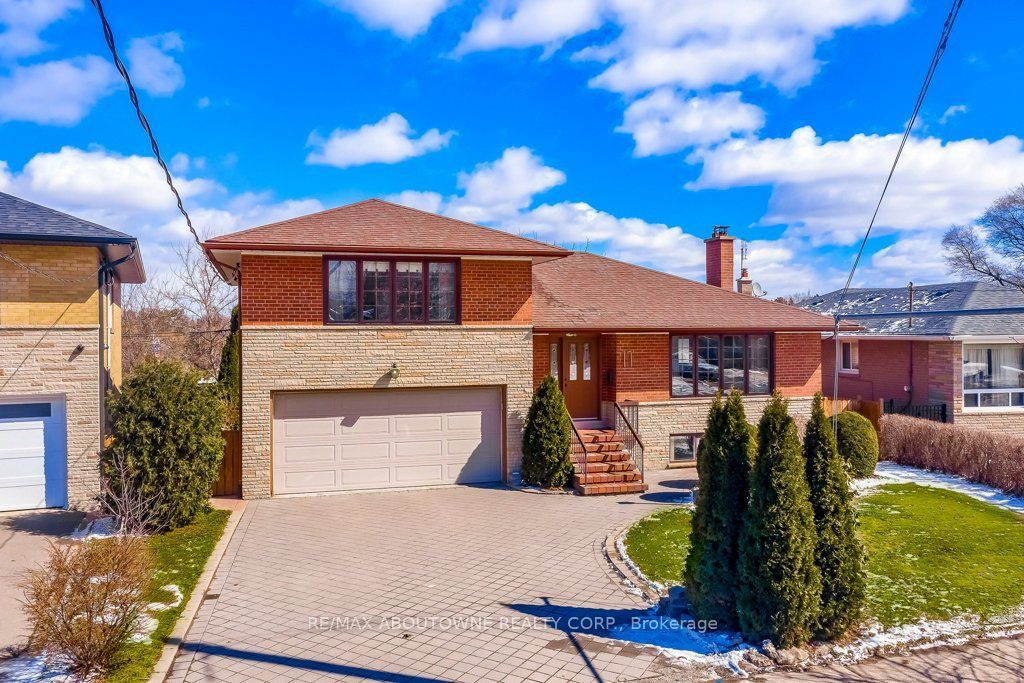 Photo of 17 Duffield Road, Toronto, ON M9P 3C8 (MLS # W12907904)