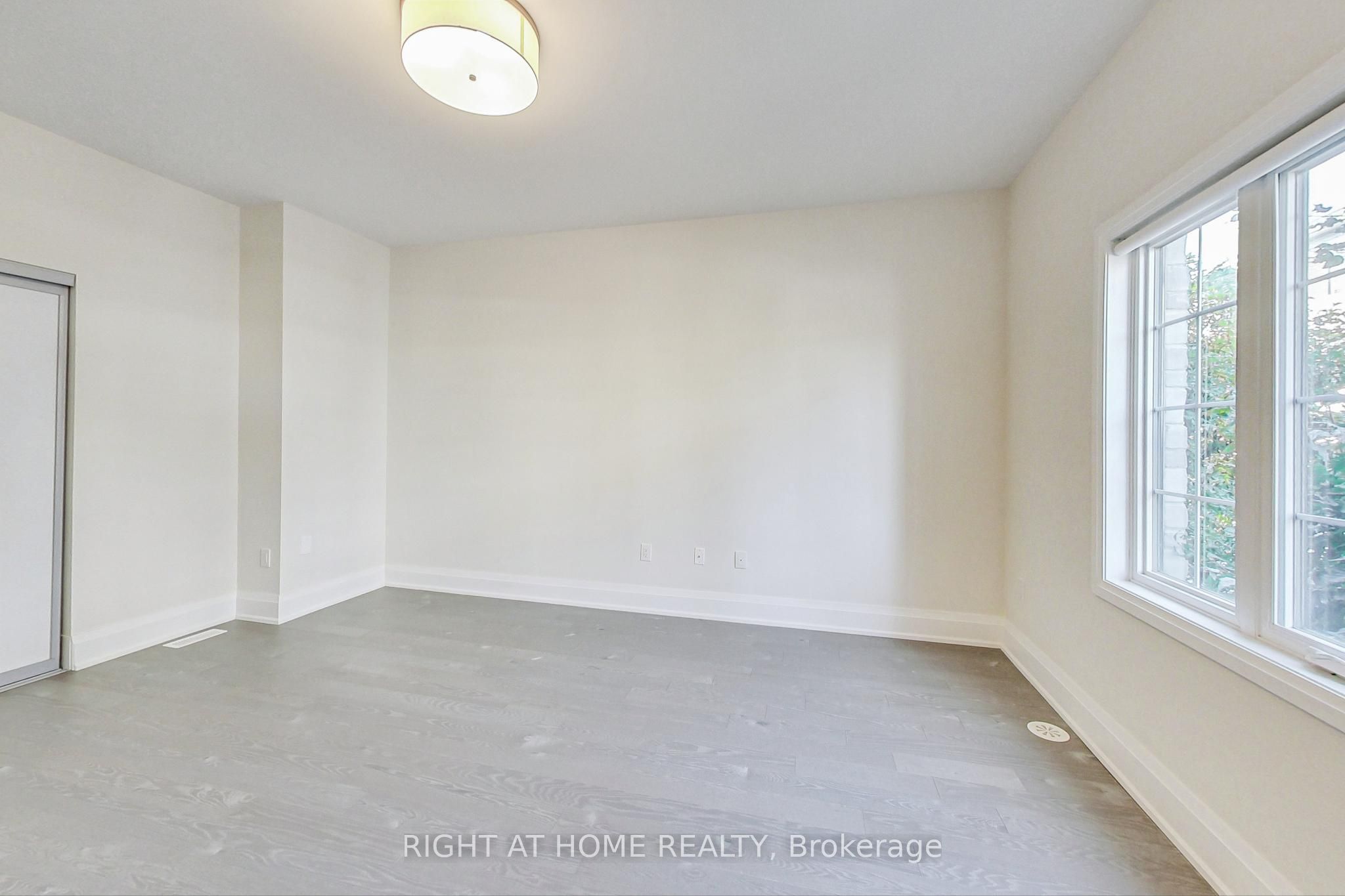 390 Highway 7 N/A E TH7