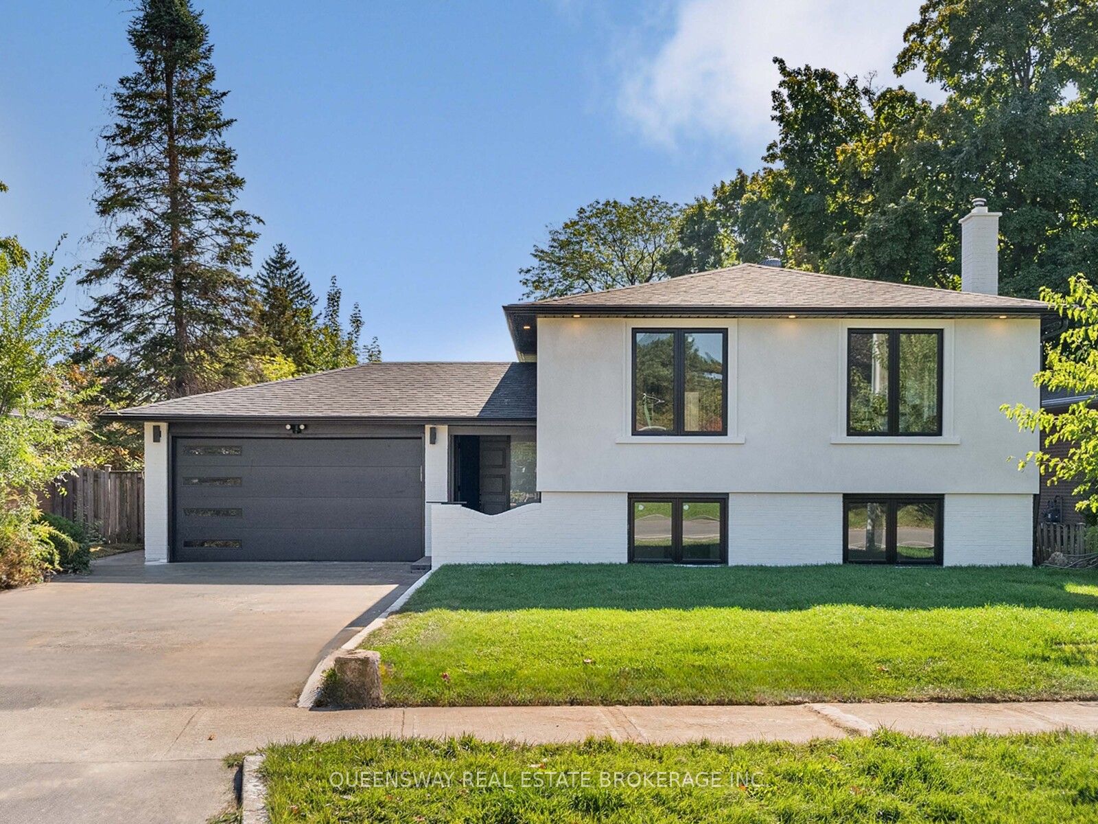 1128 Pinegrove Road