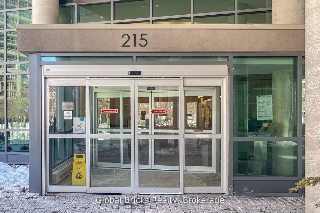 Photo of 215 Fort York Boulevard #215, Toronto, ON M5V 4A1 (MLS # C12888146)