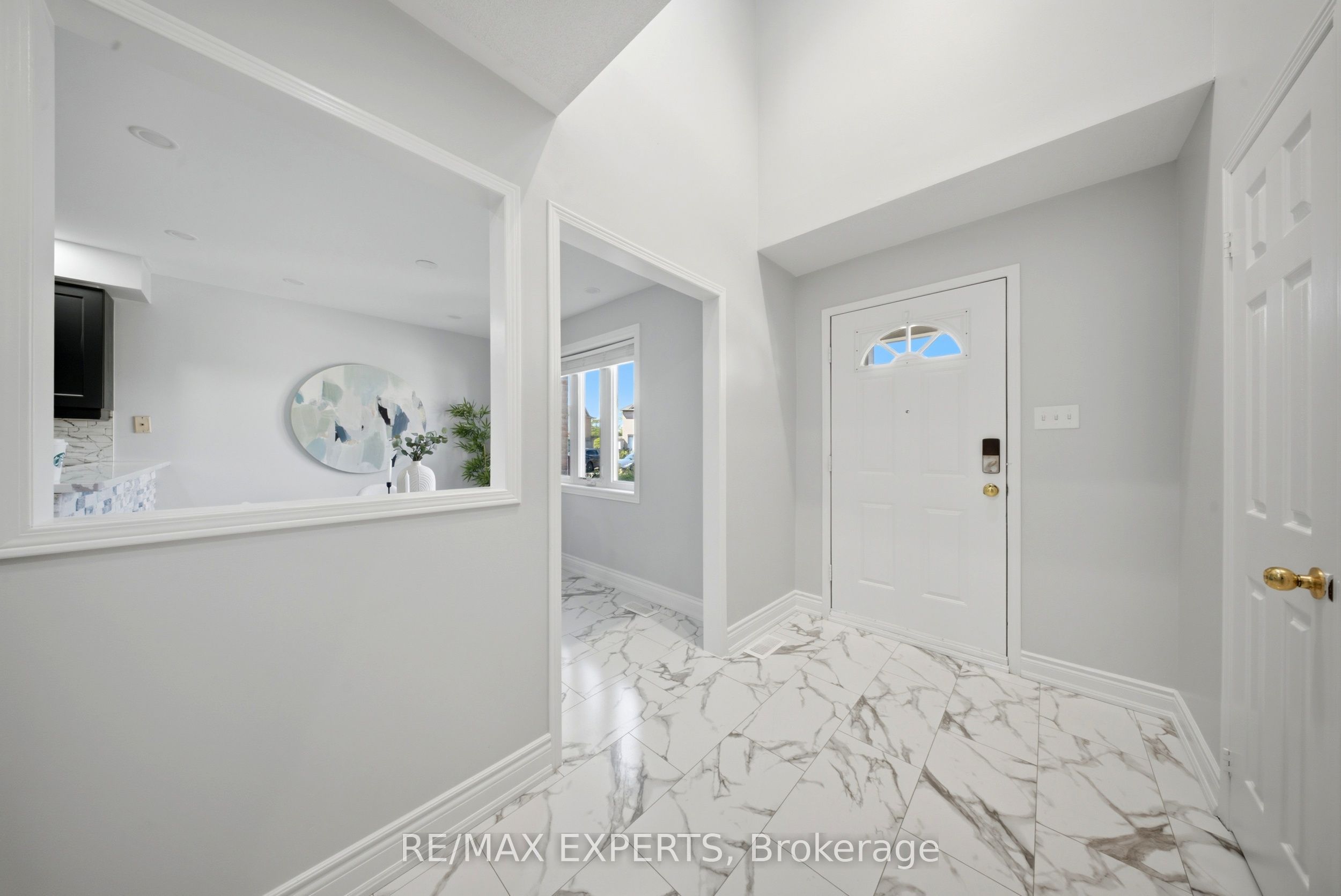 5910 Greensboro Drive 113