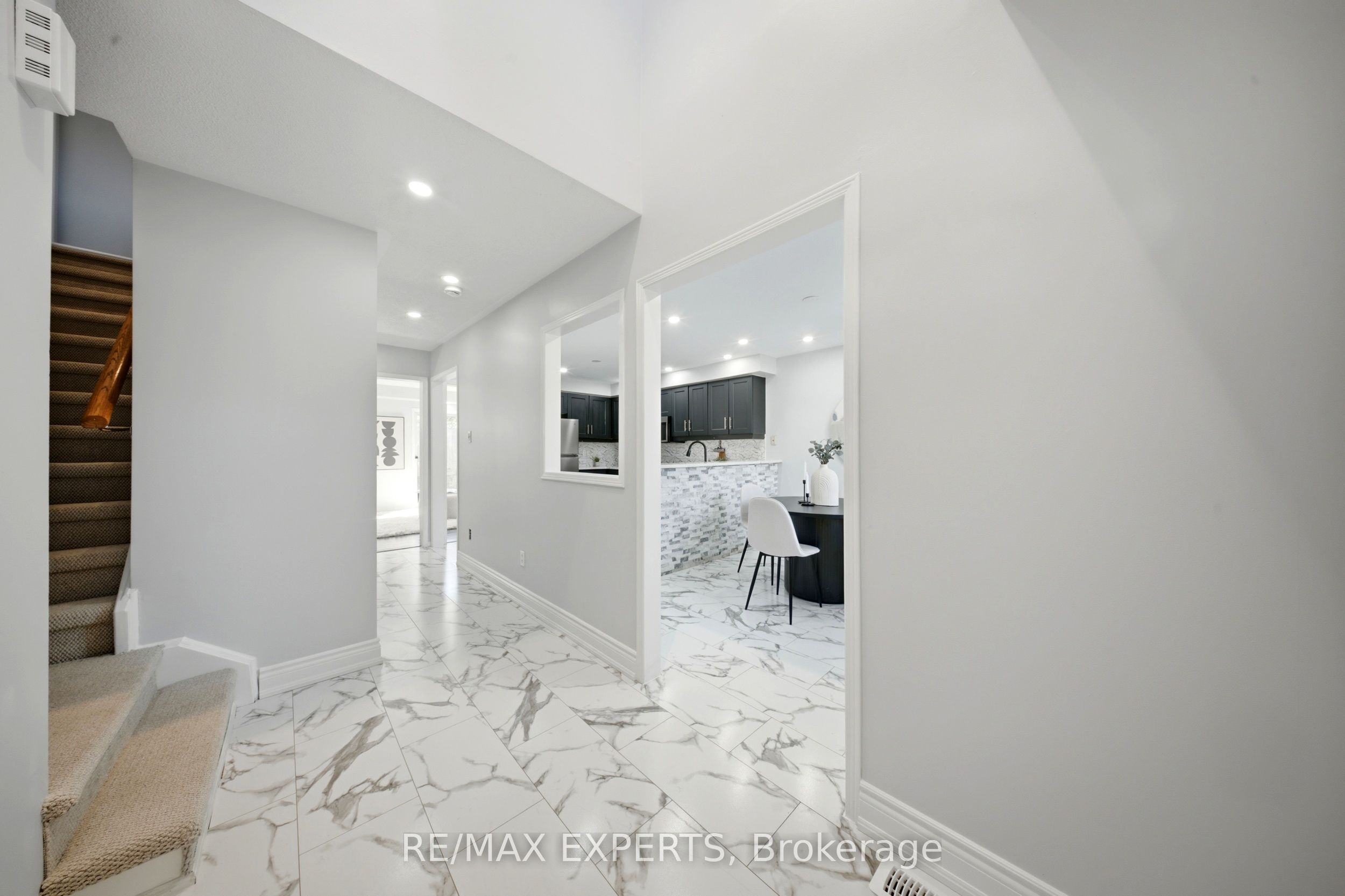 5910 Greensboro Drive 113