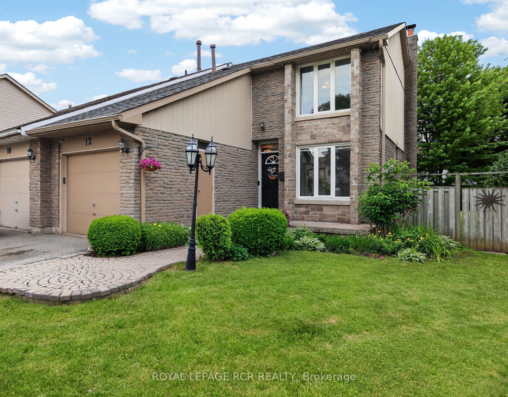Photo 1 of 40 — 12 Macassa Court, Brampton, ON L6Z 1B3