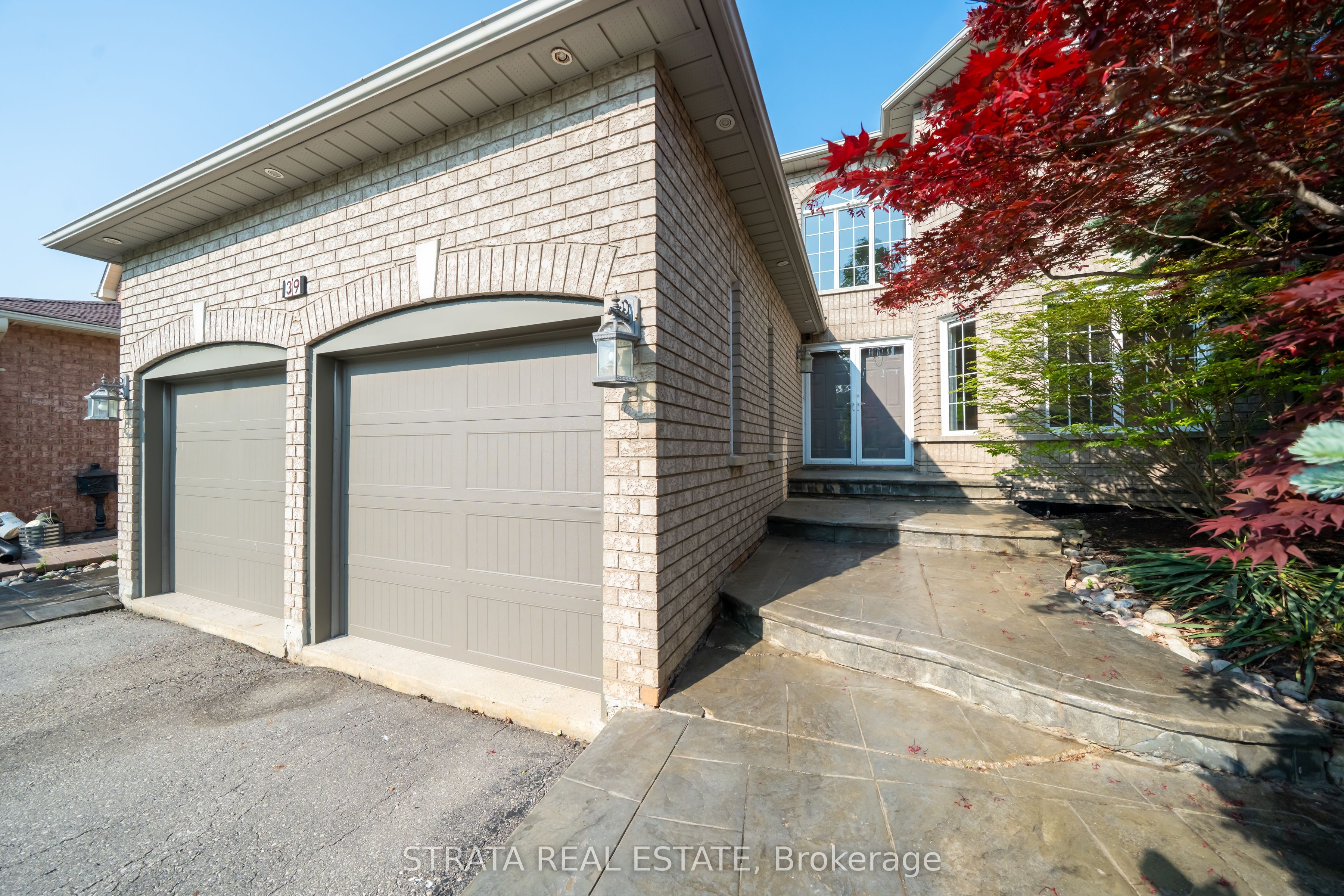 39 Dunblane Avenue