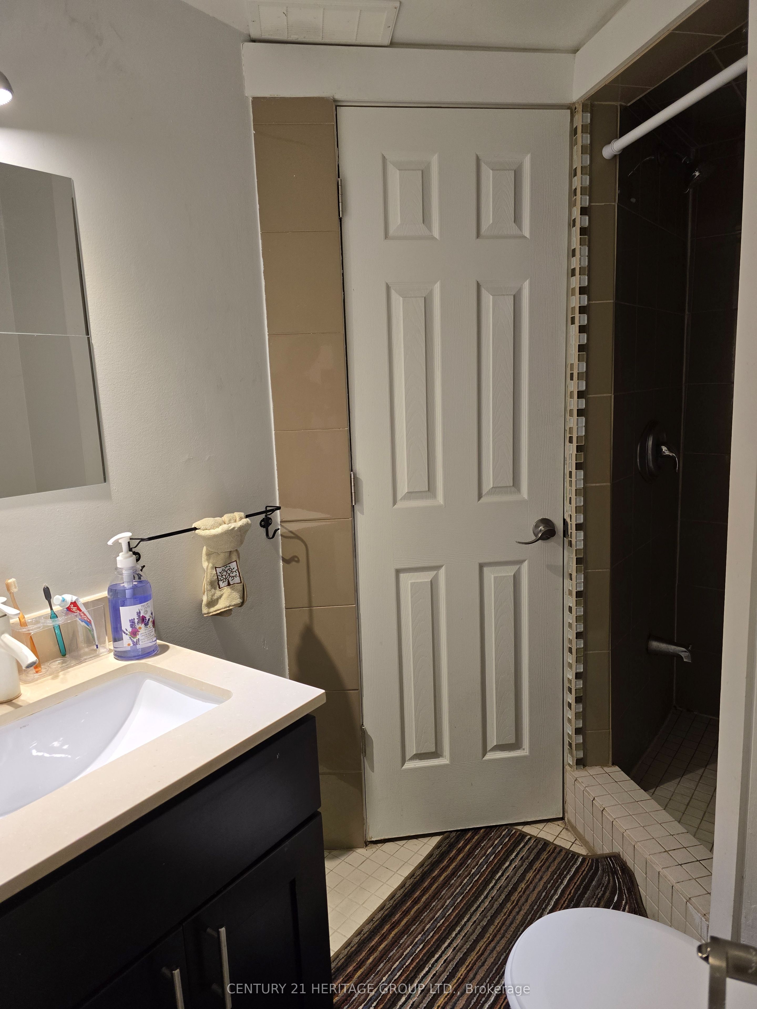 21 Laurel Valley Court N