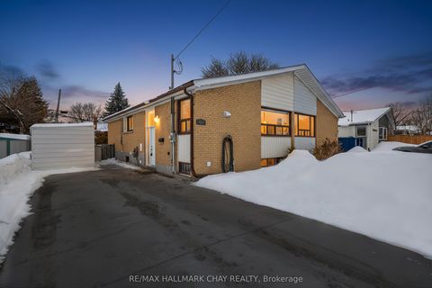 313 Taylor Mills Drive N Richmond Hill ON L4C 2T8