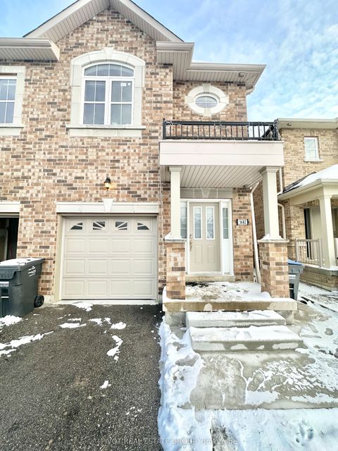 3682 Banff Court Mississauga ON L5N 7A2