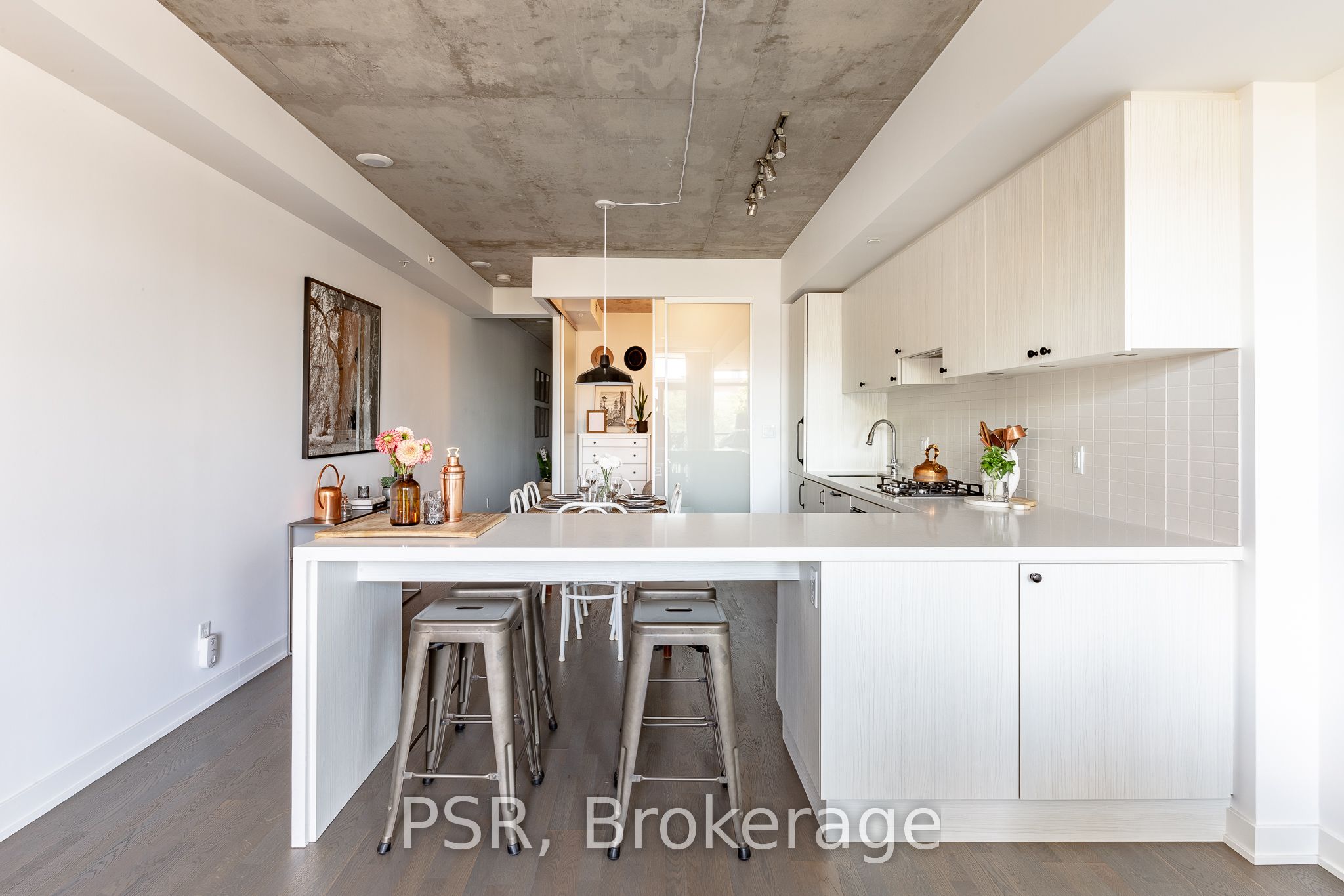 109 Ossington Avenue 315