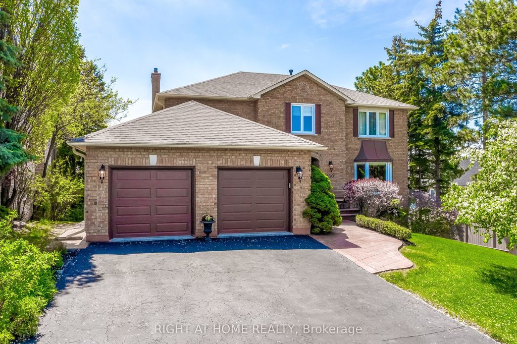 Photo of 160 Rossmull Crescent, Vaughan, ON L4L 7E1 (MLS # N13156794)