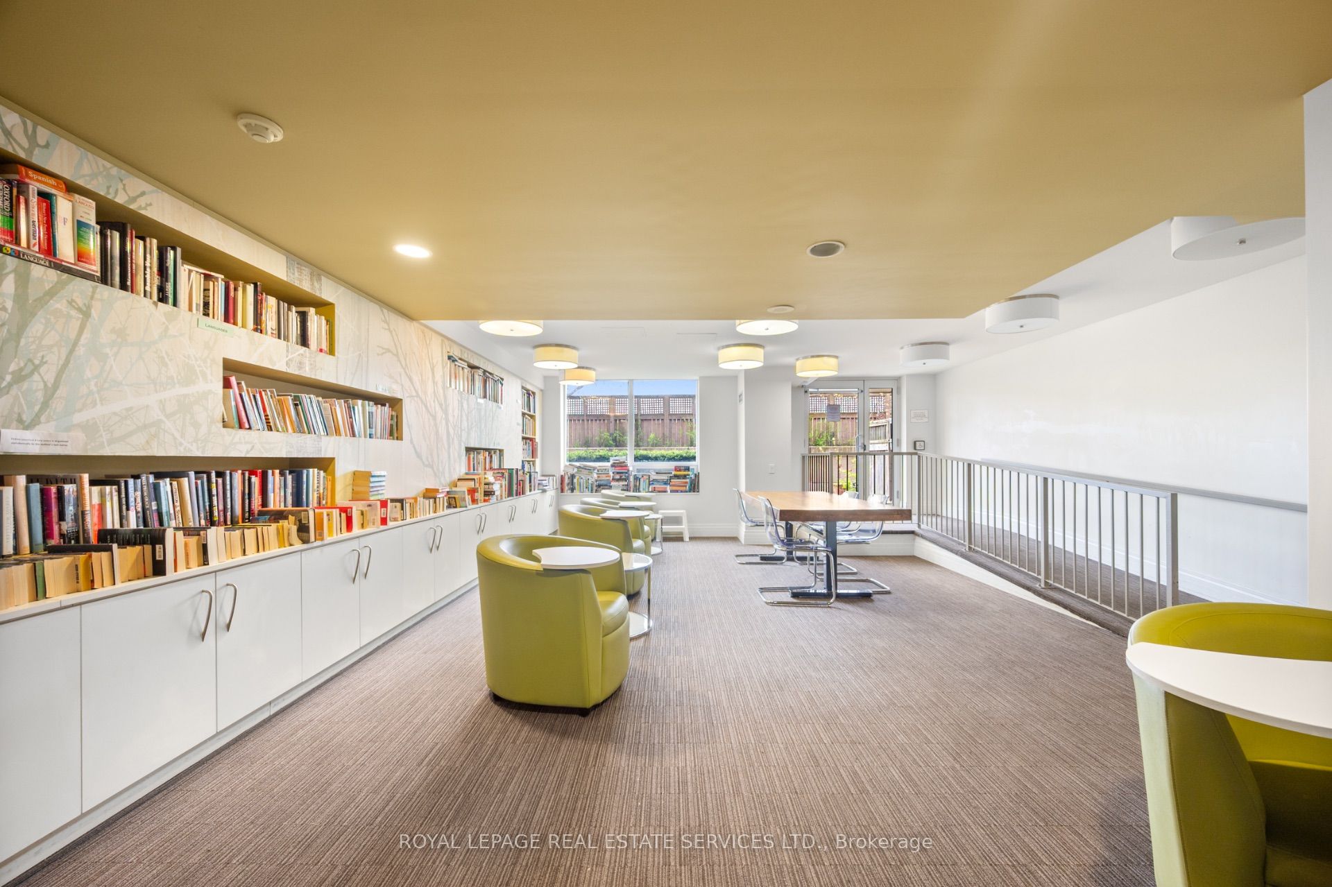 Toronto, ON M6P 5A2, Canada, 2 Bedrooms Bedrooms, ,1 BathroomBathrooms,Residential,Active,124493