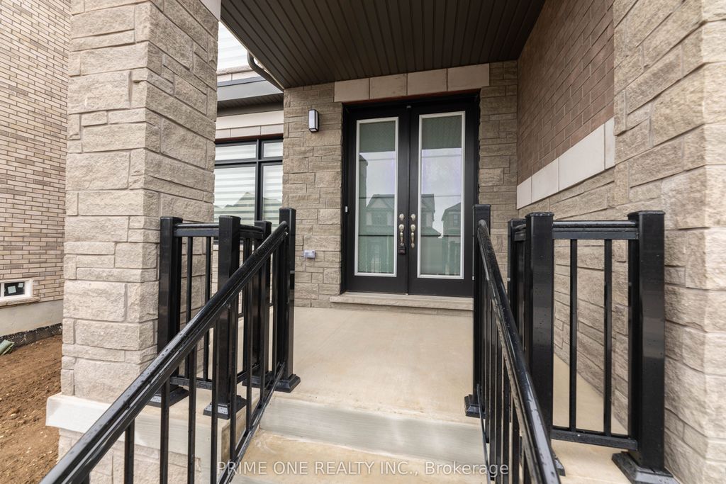 Photo of 136 Blacklock Street, Cambridge, ON N1S 0E3 (MLS # X13043974)