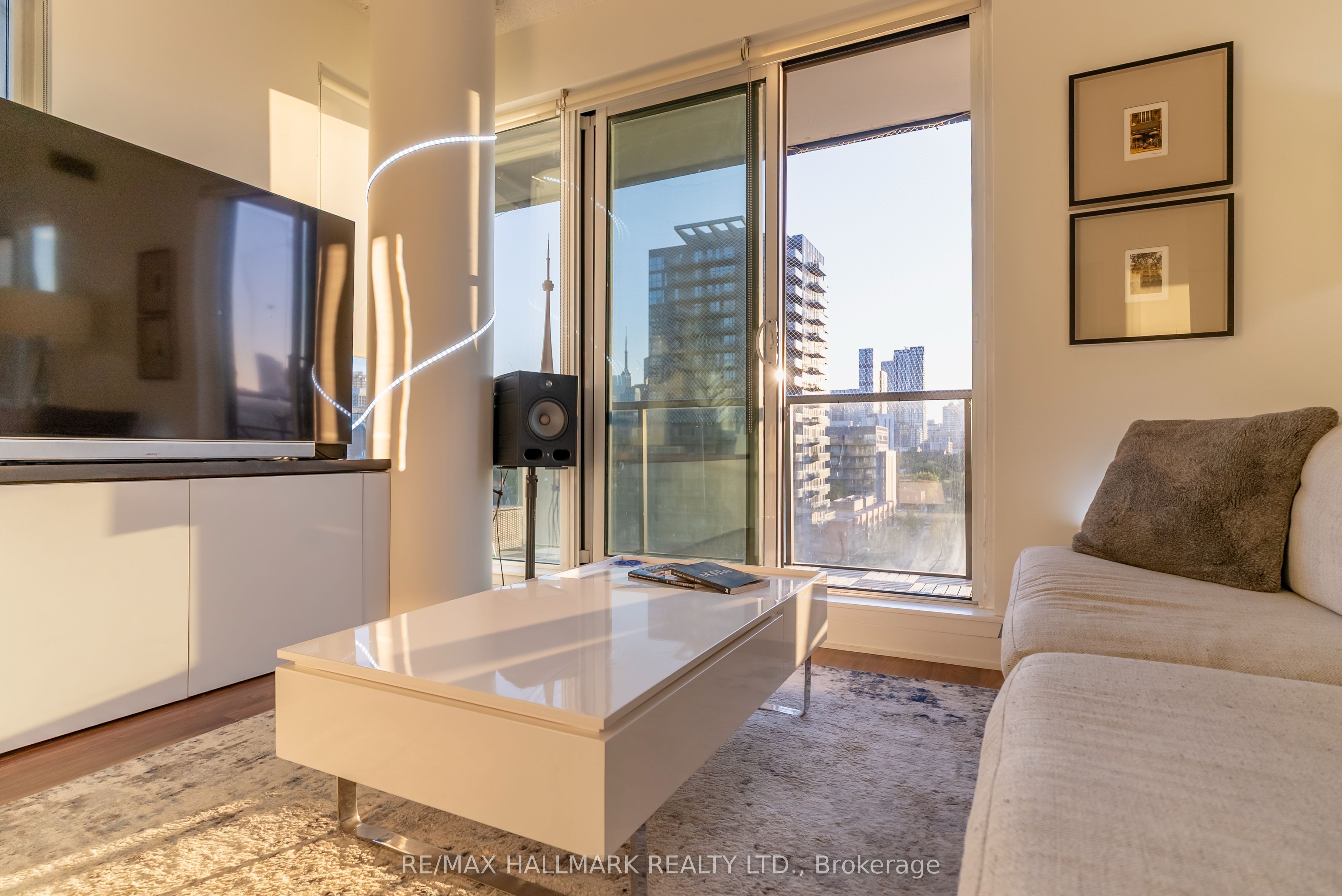 260 Sackville Street 813