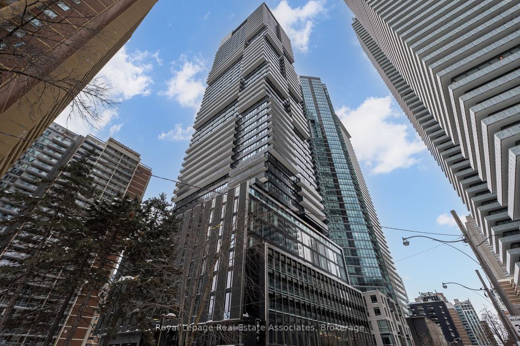 Photo of 55 Charles Street E #2206, Toronto, ON M5S 2W9 (MLS # C12730884)