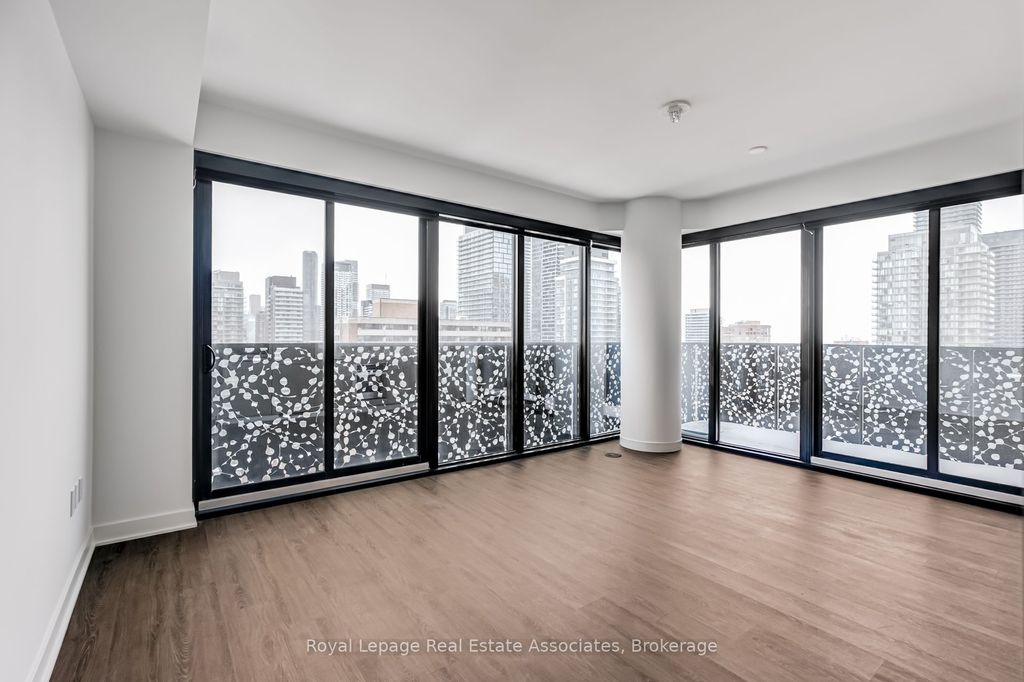Photo of 55 Charles Street E #2206, Toronto, ON M5S 2W9 (MLS # C12730884)