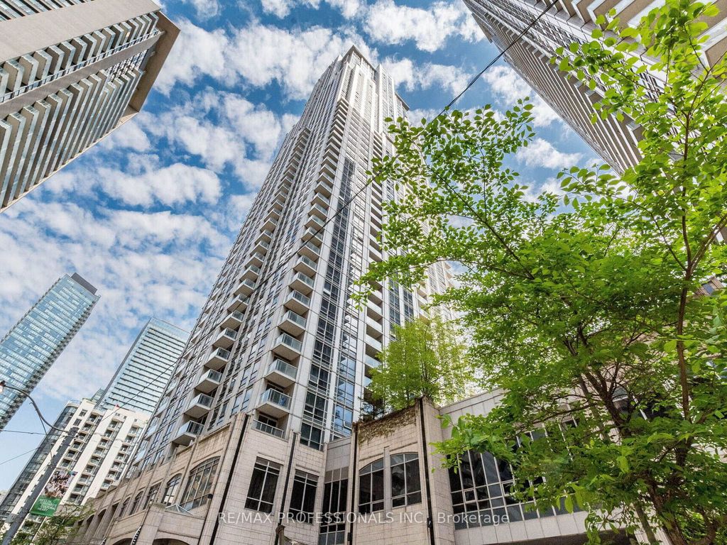 Photo of 763 Bay Street #707, Toronto, ON M5G 2R3 (MLS # C12374769)