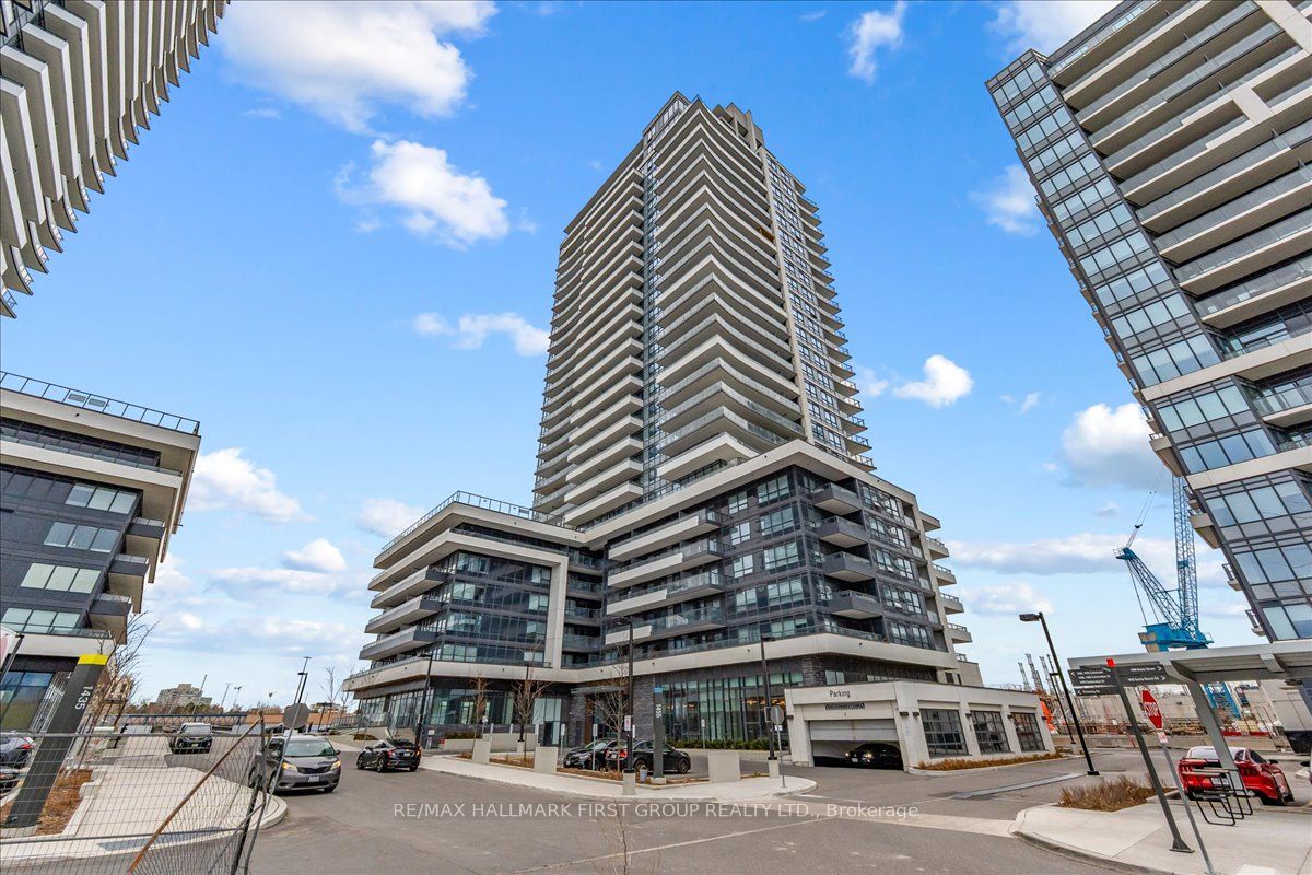 Photo 1 of 36 — 1455 Celebration Drive 510, Pickering, ON L1W 0C3