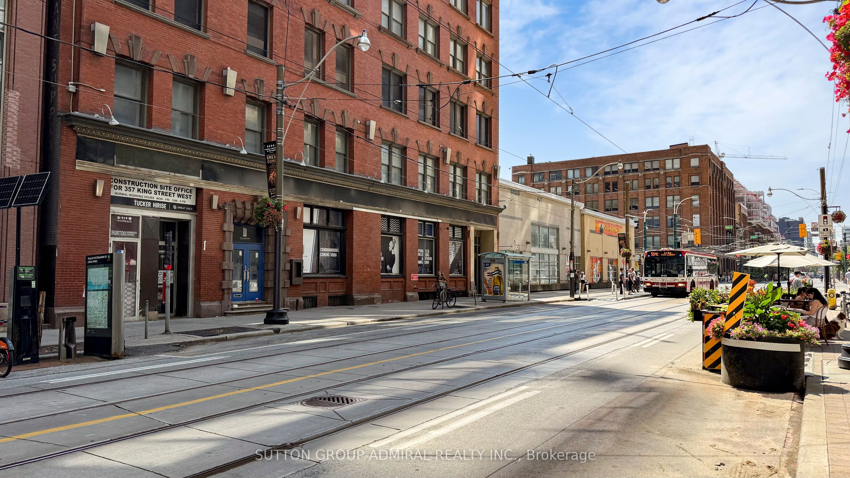 393 King Street W 703