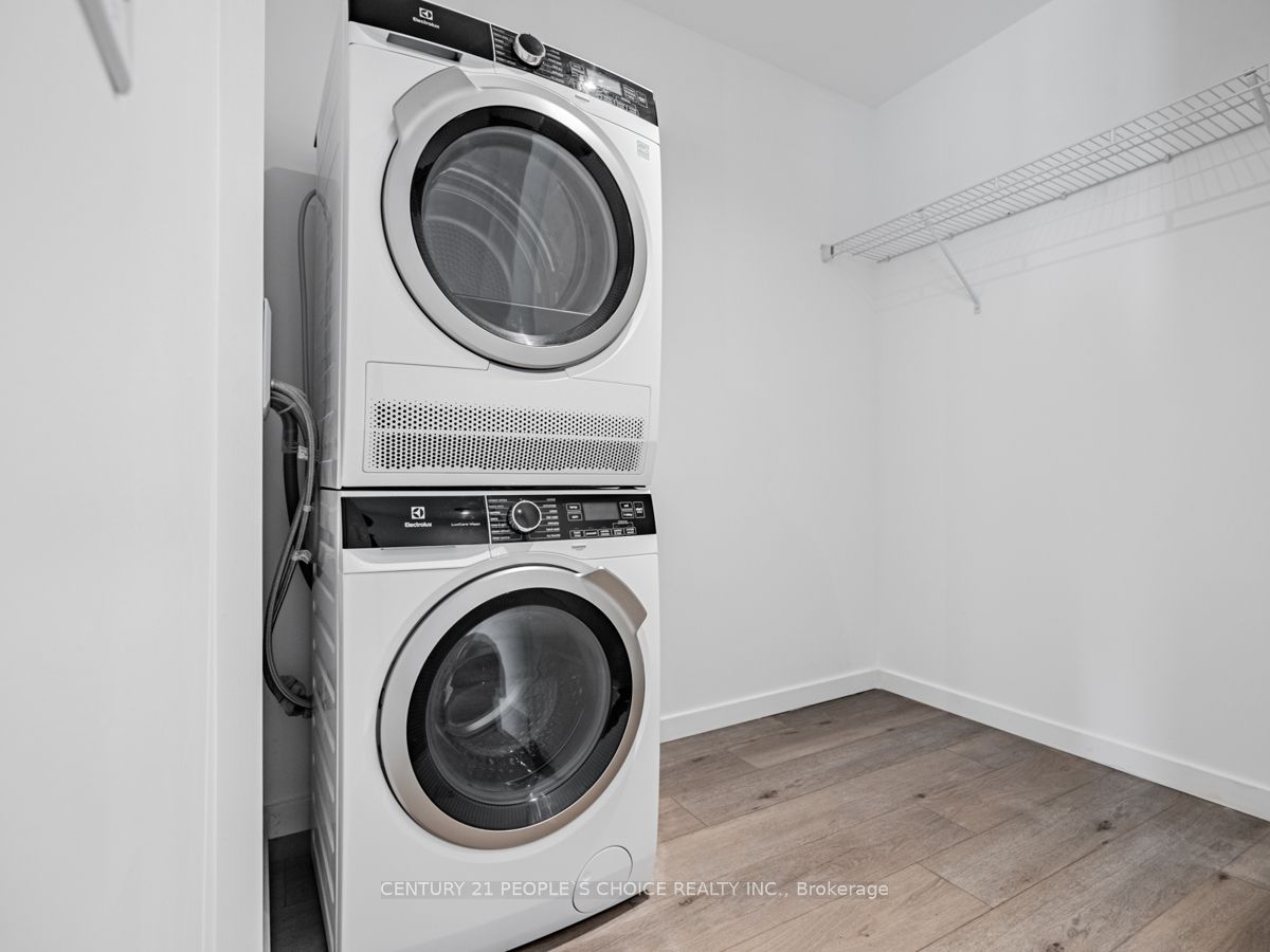 7 Smith Crescent 523