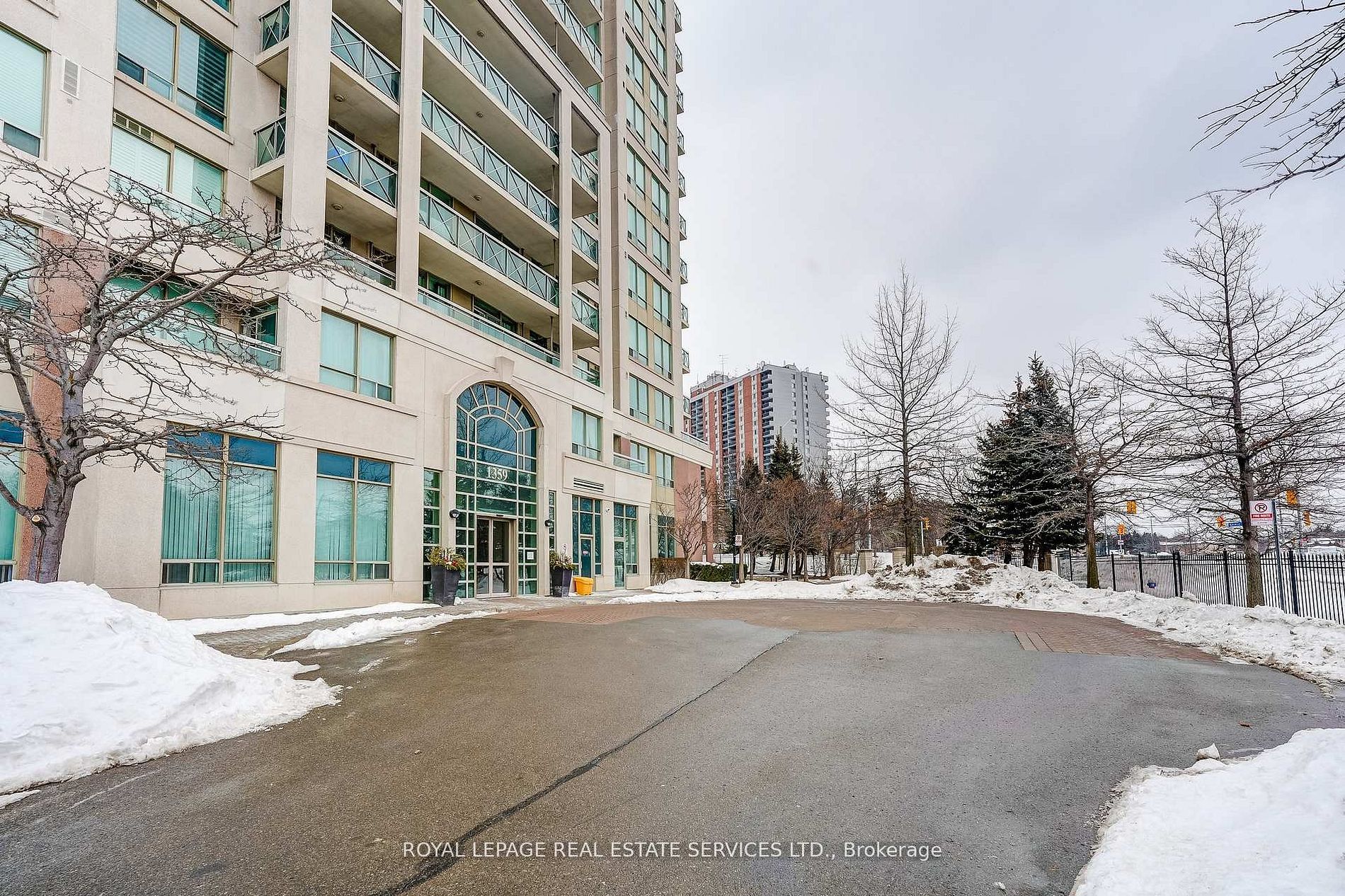 1359 Rathburn Road 1106