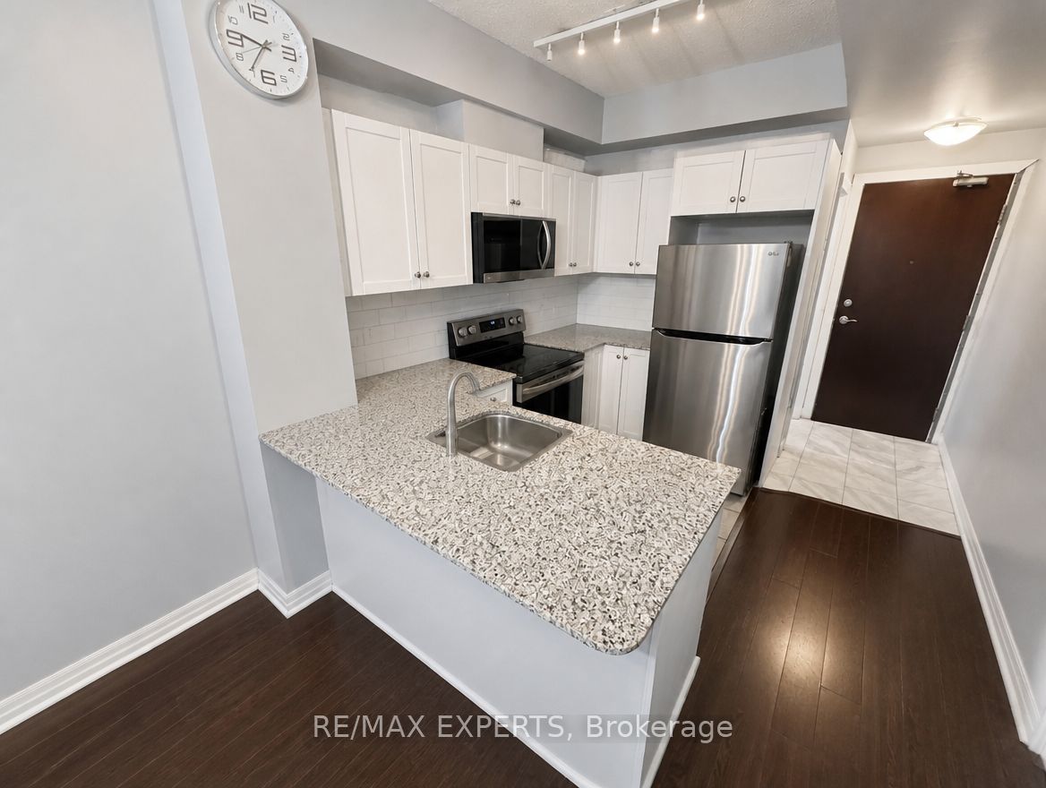 1359 Rathburn Road 209