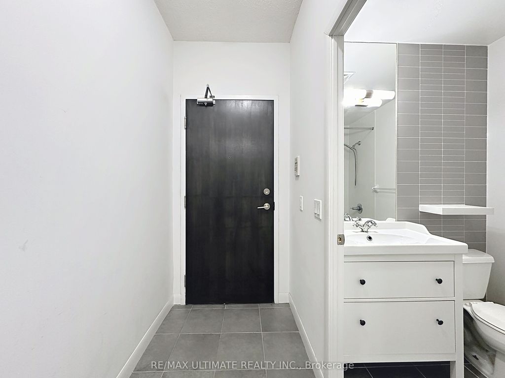 Photo of 235 Sherway Gardens Road #2411, Toronto, ON M9C 0A2 (MLS # W12938234)