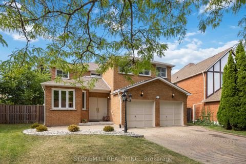 24 Soho Crescent Markham ON L3P 7H8