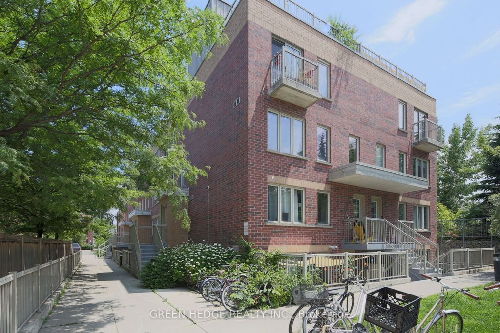 Photo of 20 Elsie Lane #218, Toronto, ON M6P 3N9 (MLS # W12376384)