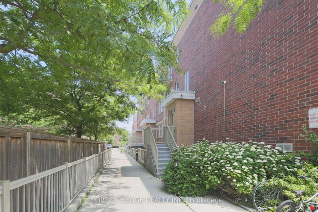 Photo of 20 Elsie Lane #218, Toronto, ON M6P 3N9 (MLS # W12376384)
