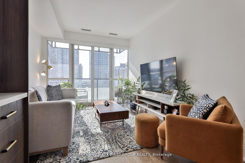 Photo of 560 Front Street W #1131, Toronto, ON M5V 1C1 (MLS # C12970518)