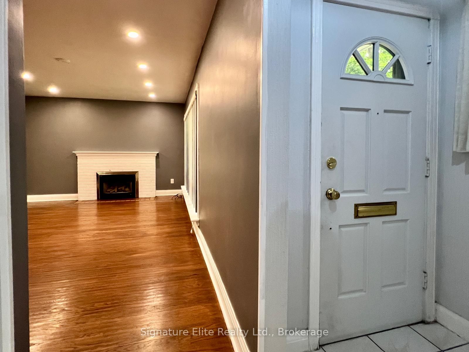34 Ovida Avenue Upper