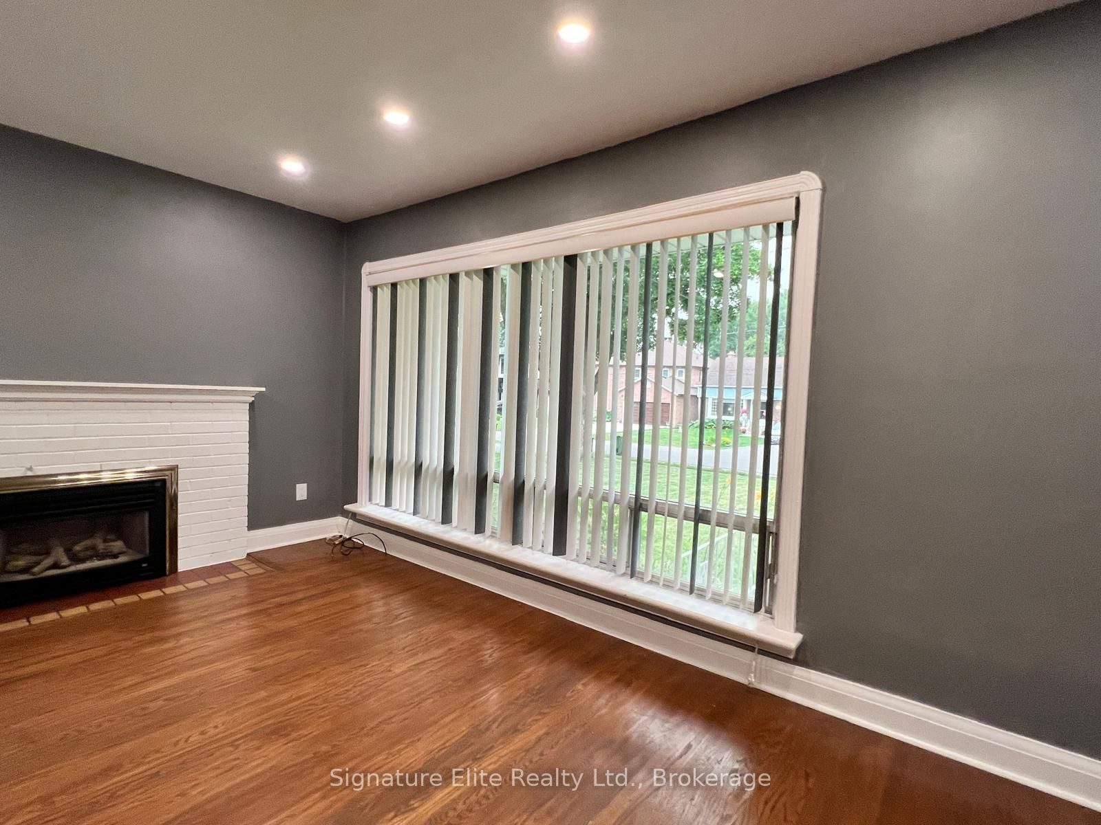 34 Ovida Avenue Upper