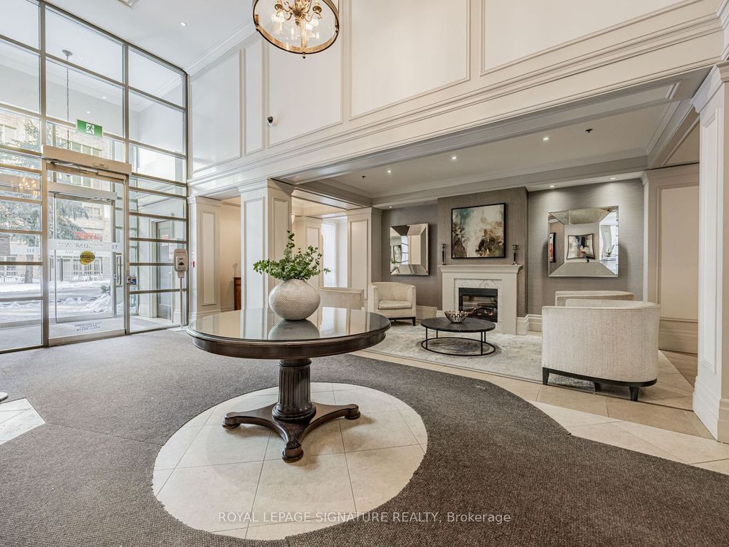 Photo of 205 The Donway W N/A #801, Toronto, ON M3B 3S5 (MLS # C12875704)