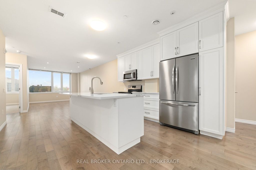 Photo of 199 Front Street #510, Belleville, ON K8N 5H5 (MLS # X13045358)