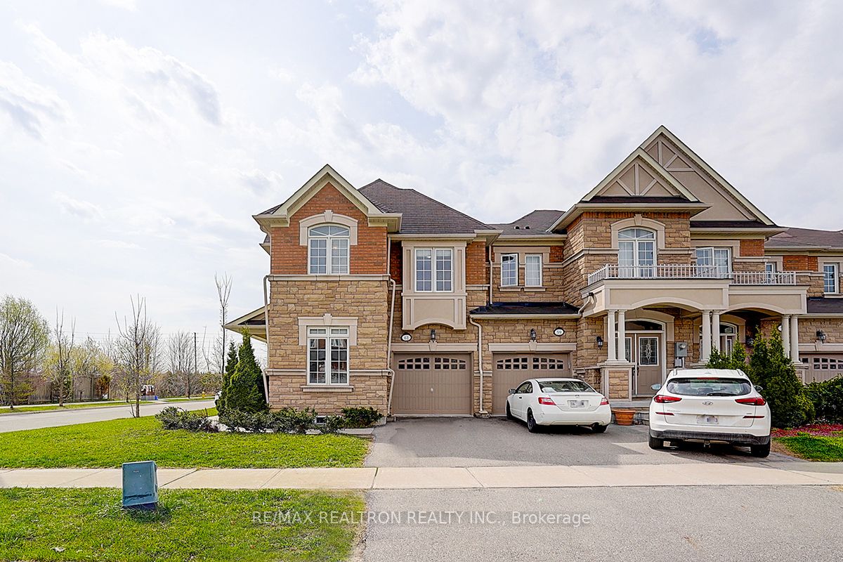 61 Warbler Avenue