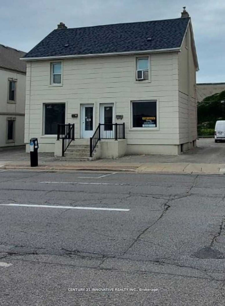 Photo 1 of 3 — 82 Centre Street N, Oshawa, ON L1G 4B6