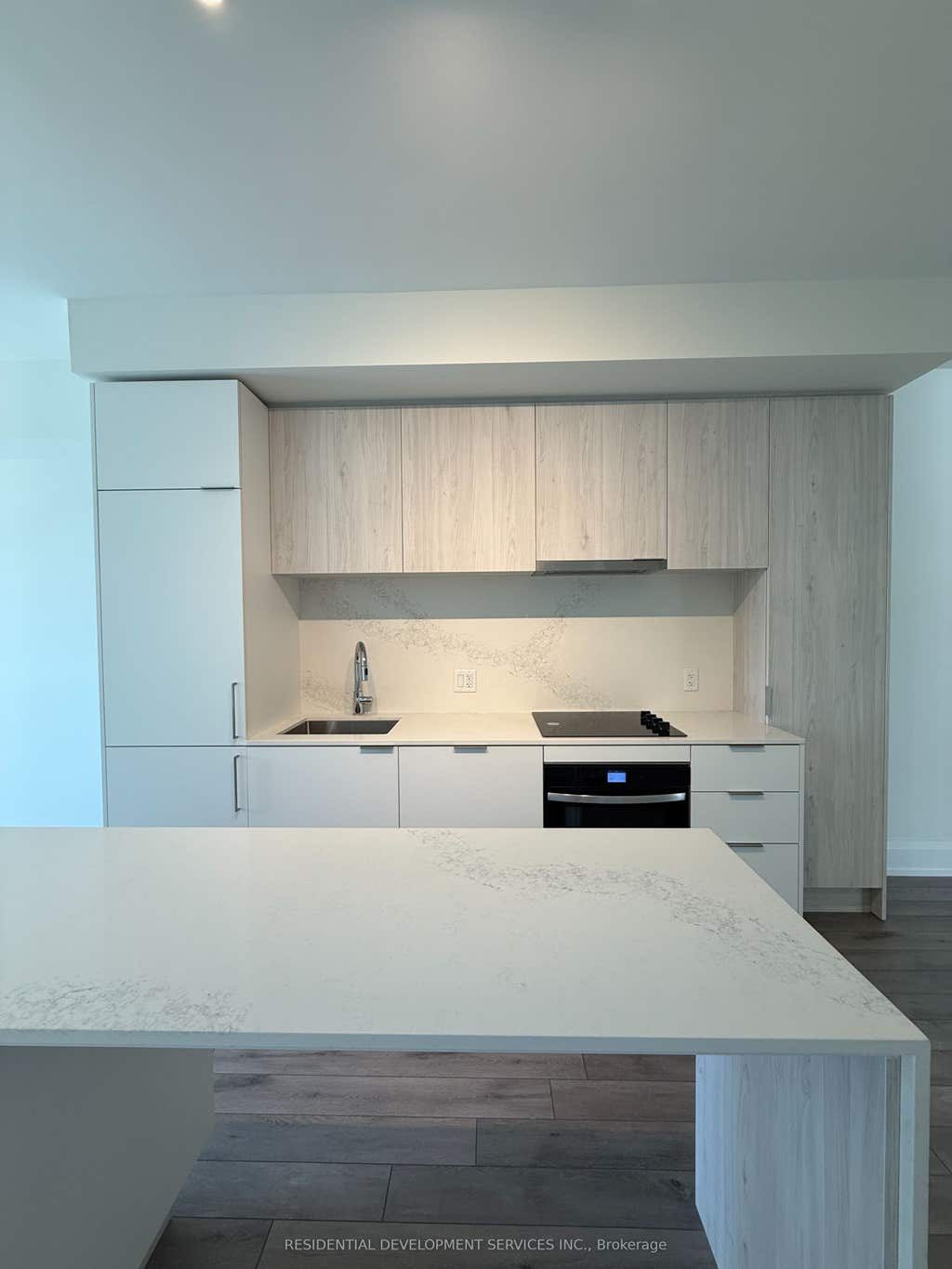 Photo of 89 Church Street #907, Toronto, ON M5C 0B7 (MLS # C13662668)
