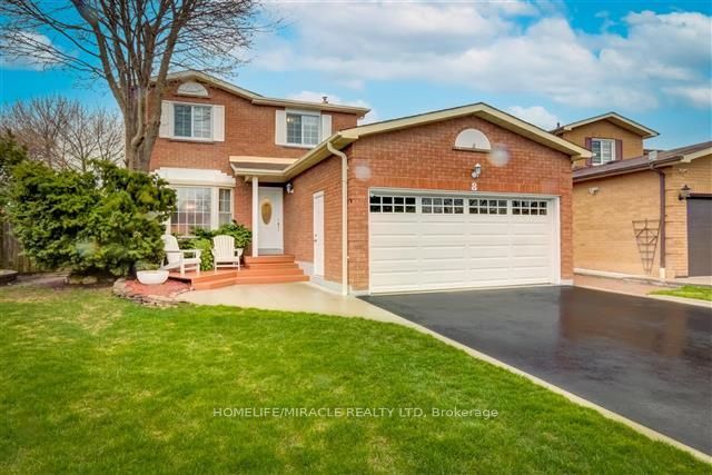 Photo of 8 Willowcrest Court, Brampton, ON L6X 3K9 (MLS # W13885930)