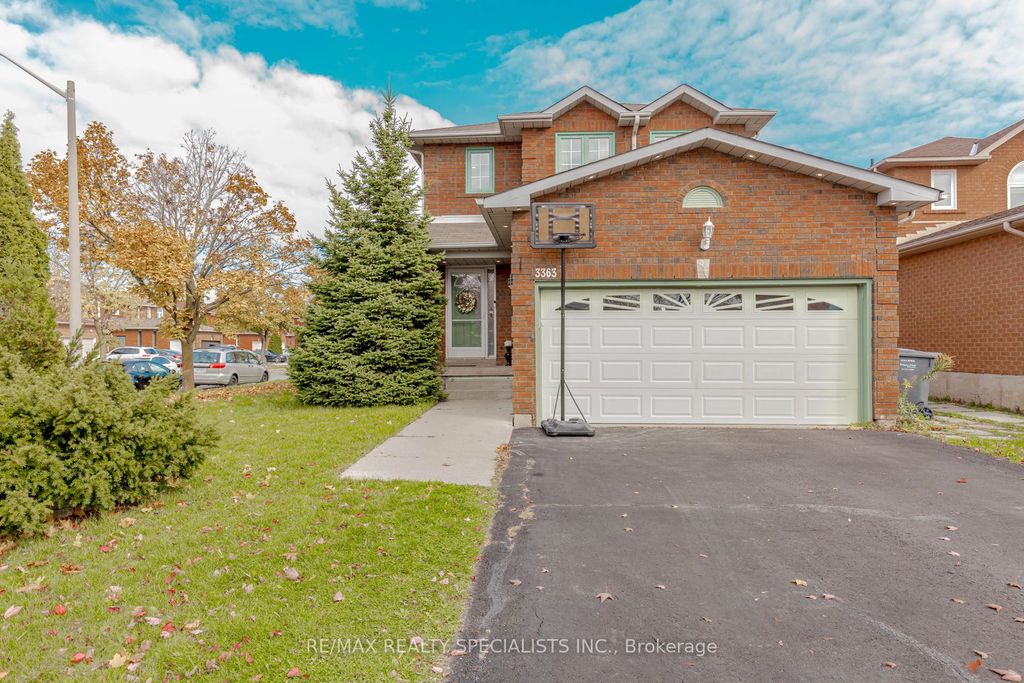 Photo of 3363 Columbine Crescent, Mississauga, ON L5N 6A8 (MLS # W12821088)