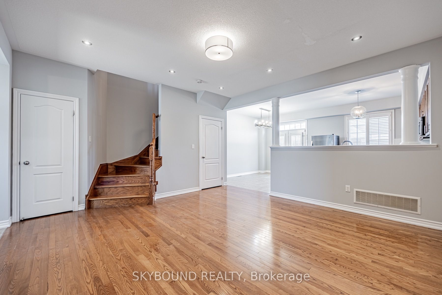 651 Farmstead Drive 3
