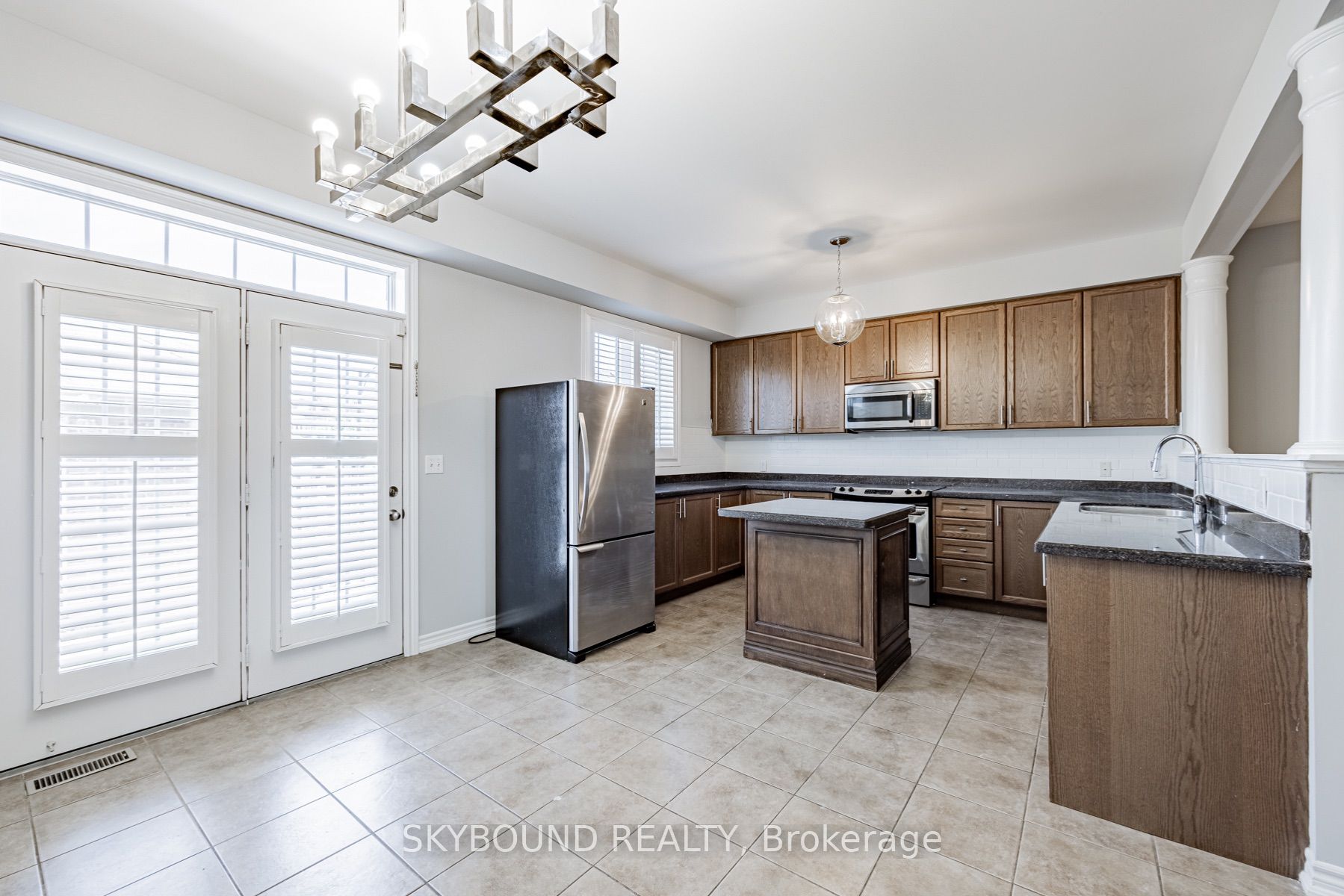 651 Farmstead Drive 3